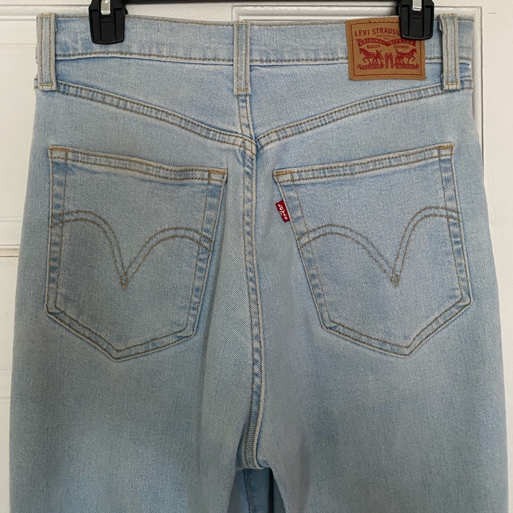 Levi’s Ribcage Bootcut High Rise jeans - Picture 6 of 6